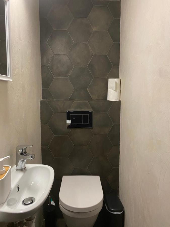 Apartment In Fancy Athenian Neighbourhood Zewnętrze zdjęcie